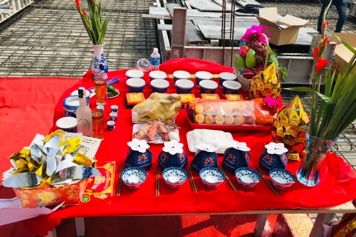 cung-ta-dat-cuoi-nam-can-gi-1