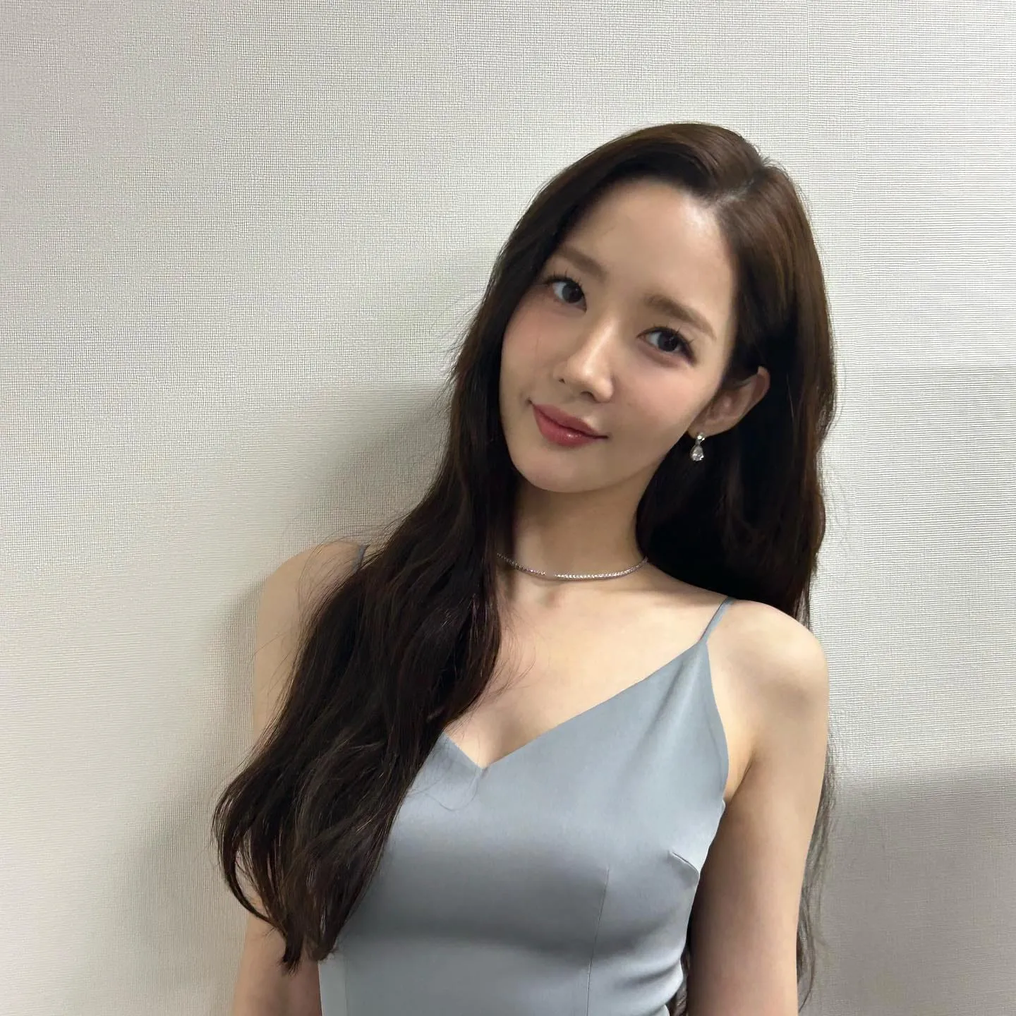 park-min-young-bi-nghi-an-tien-ban-trai-cu-2