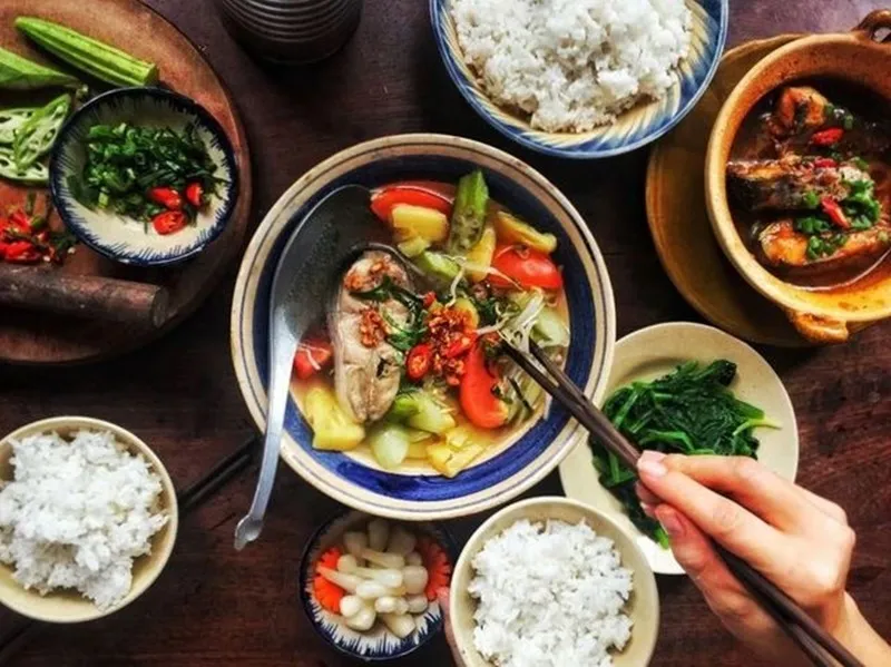 chang-trai-han-ke-ve-mam-com-viet-2