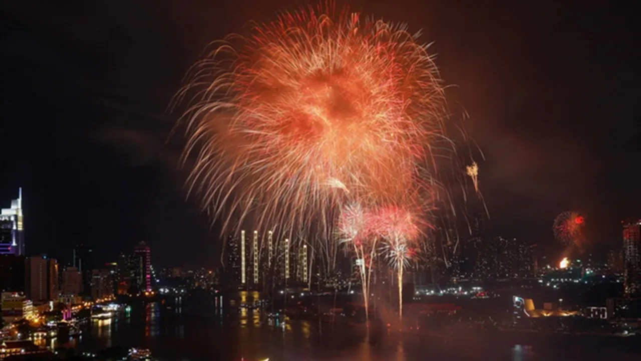 10-nam-nua-moi-co-ngay-30-tet-1