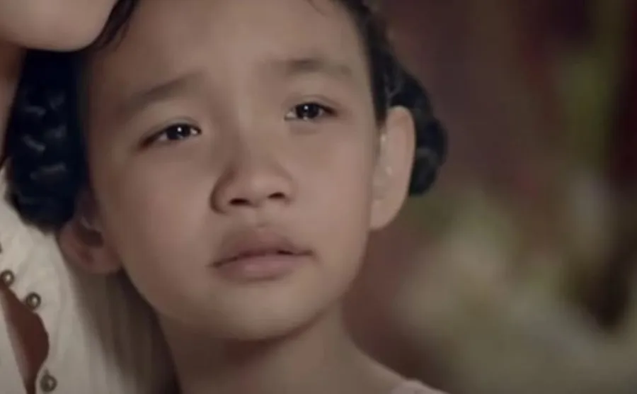 co-be-khiem-thinh-trong-quang-cao-hien-tai