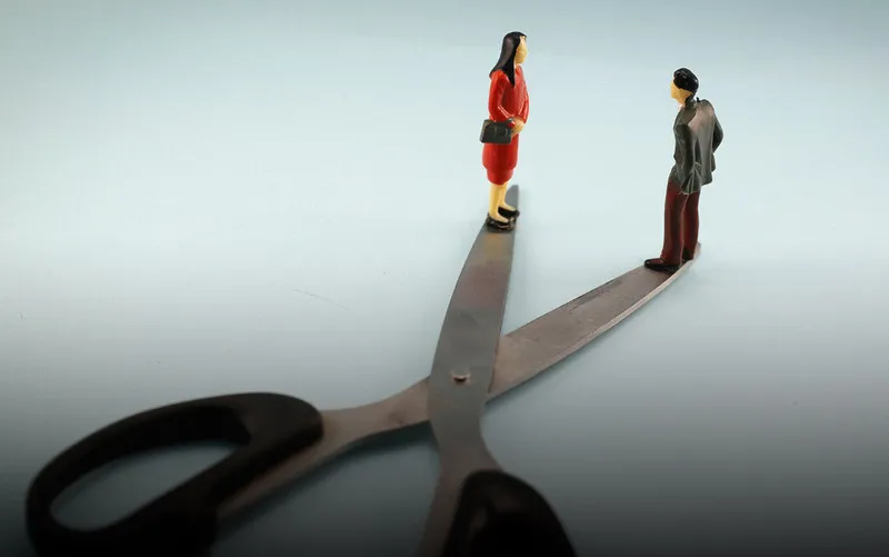 dam-cuoi-6-thang-chong-kien-vo-ra-toa-1