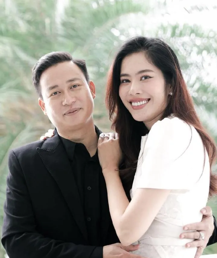 nam-em-khoe-thu-vui-nua-dem-2