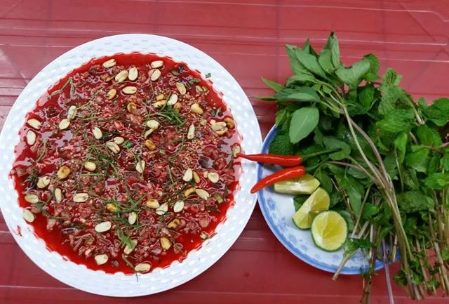 an-lien-hoan-cuoi-nam-nguoi-dan-ong-qua-doi-1
