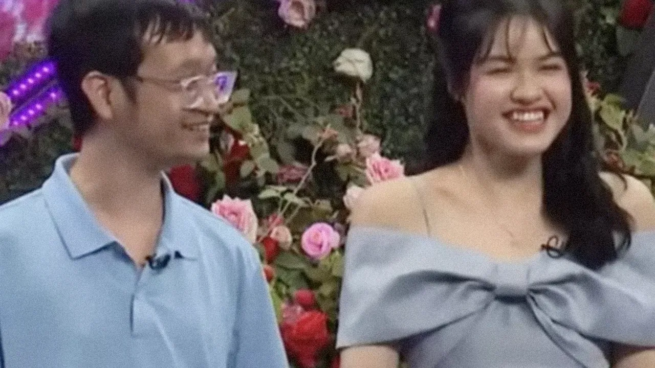 co-gai-2k2-dap-tra-yeu-ky-su-luong-100-trieu-1