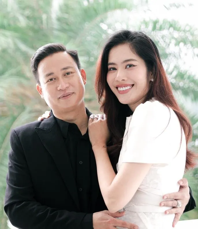 chong-nam-em-muon-pha-nat-showbiz-1