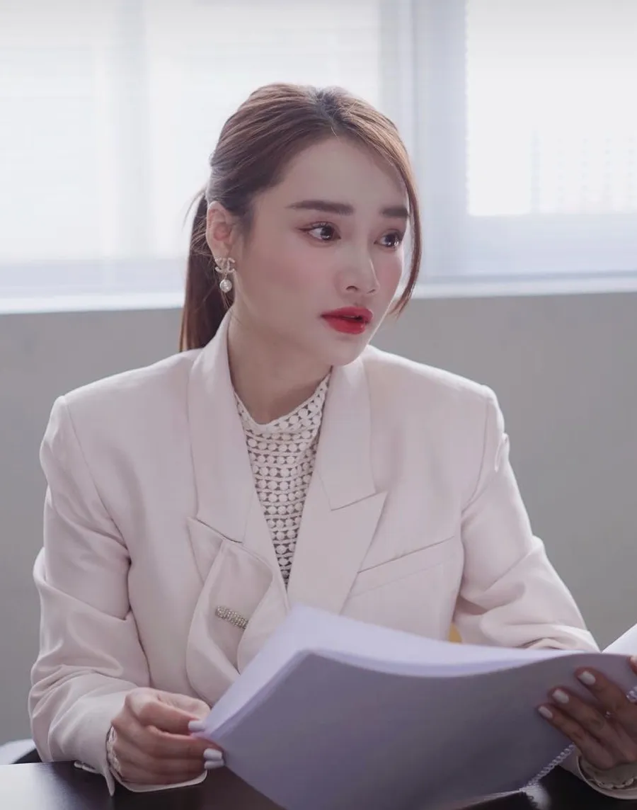 ly-do-nha-phuong-luon-im-lang-truoc-moi-song-gio-2