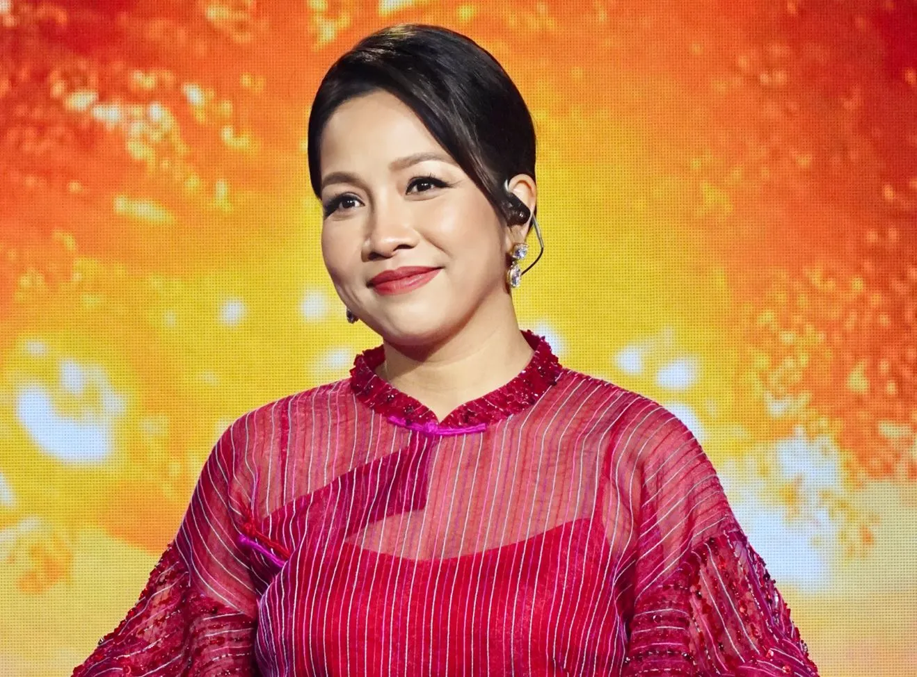 my-linh-bi-quat-tran-roi-trung-dau-1