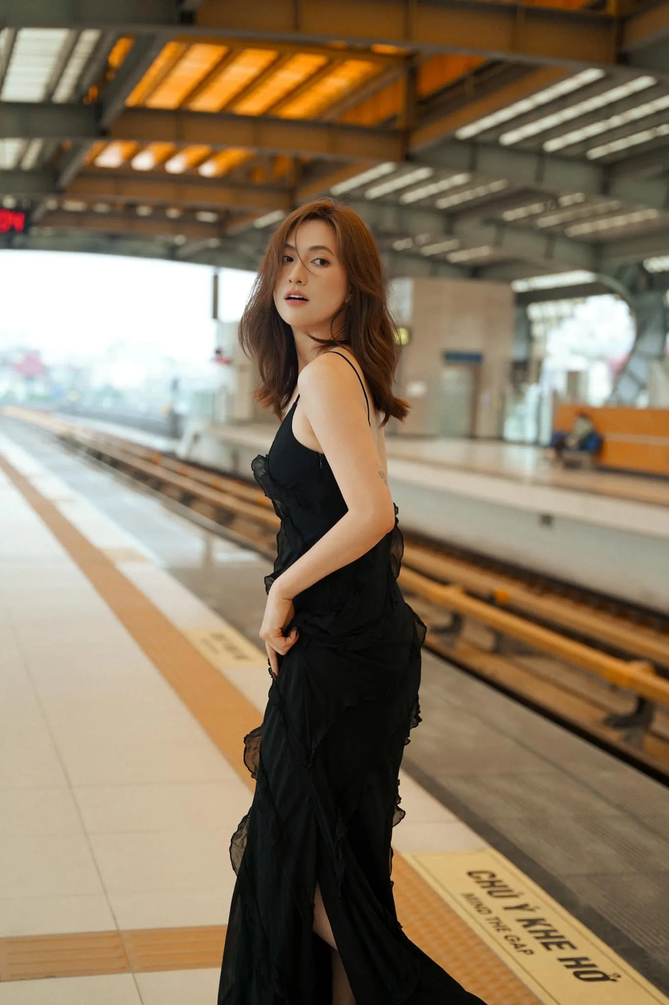 nu-chinh-phim-mai-suyt-bi-huy-nhan-1