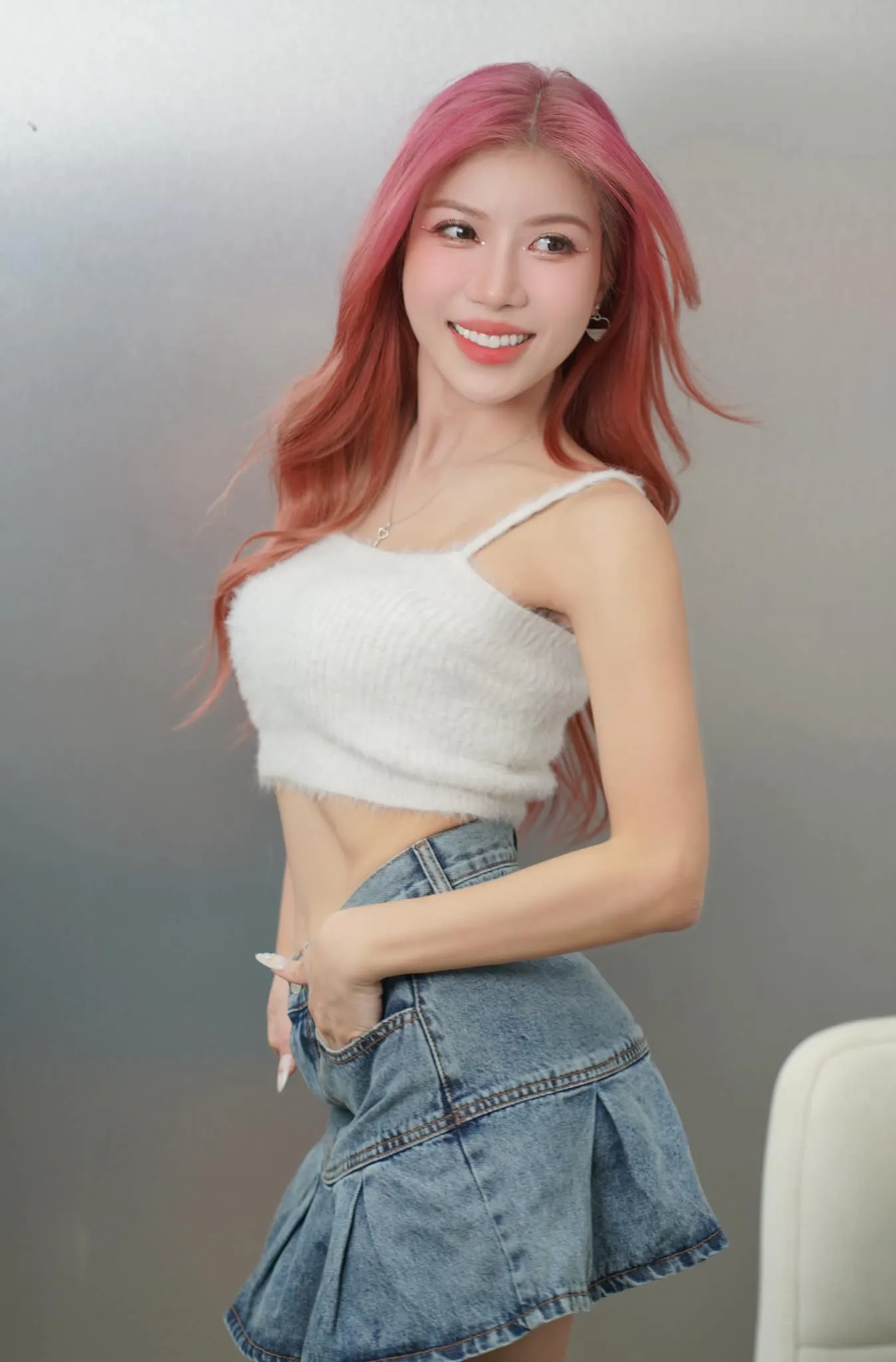 trang-phap-noi-gi-tham-gia-show-ban-trung