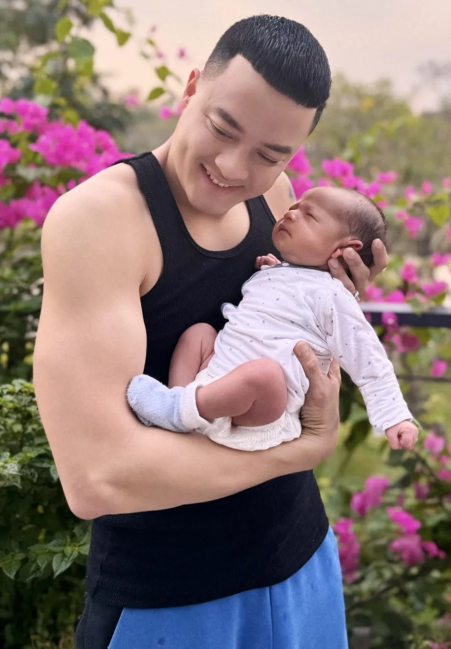 cao-thai-son-lan-dau-cong-khai-me-cua-con-trai-2