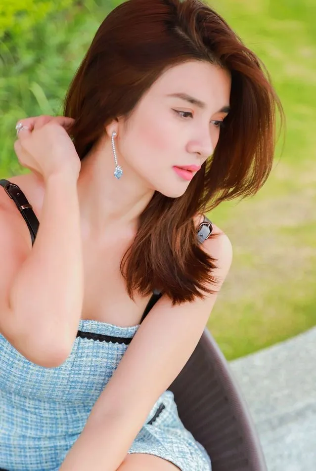 nu-dien-vien-19-tuoi-sinh-con-4