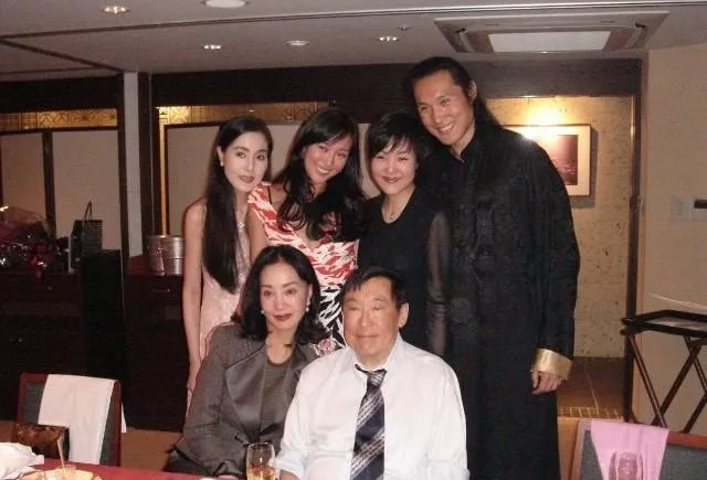 nu-dien-vien-quyet-khong-ly-hon-chong-dai-gia-1