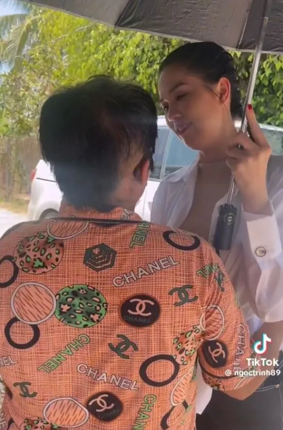 thai-do-ngoc-trinh-khi-ve-que