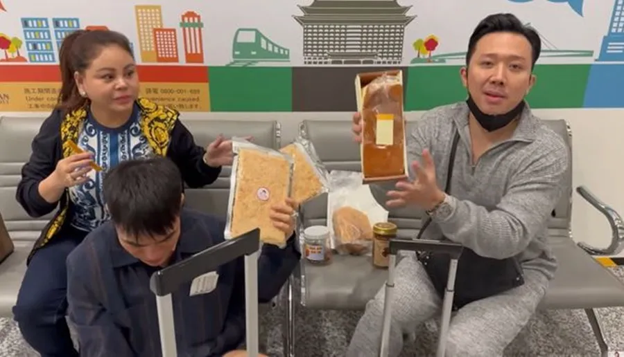 le-duong-bao-lam-mang-vat-la-ra-san-bay-1