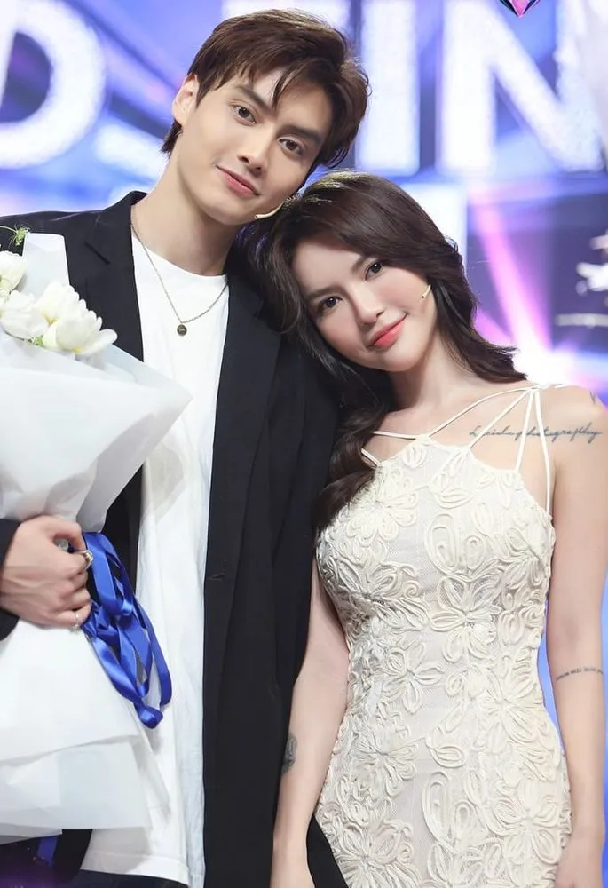 nam-than-show-hen-ho-nay-co-vo-bau-1-nam-2-lan-1