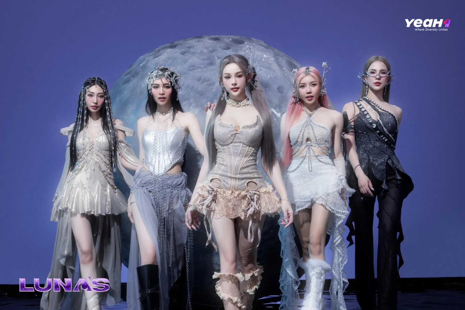 vi-sao-lunas-5-thanh-vien-2