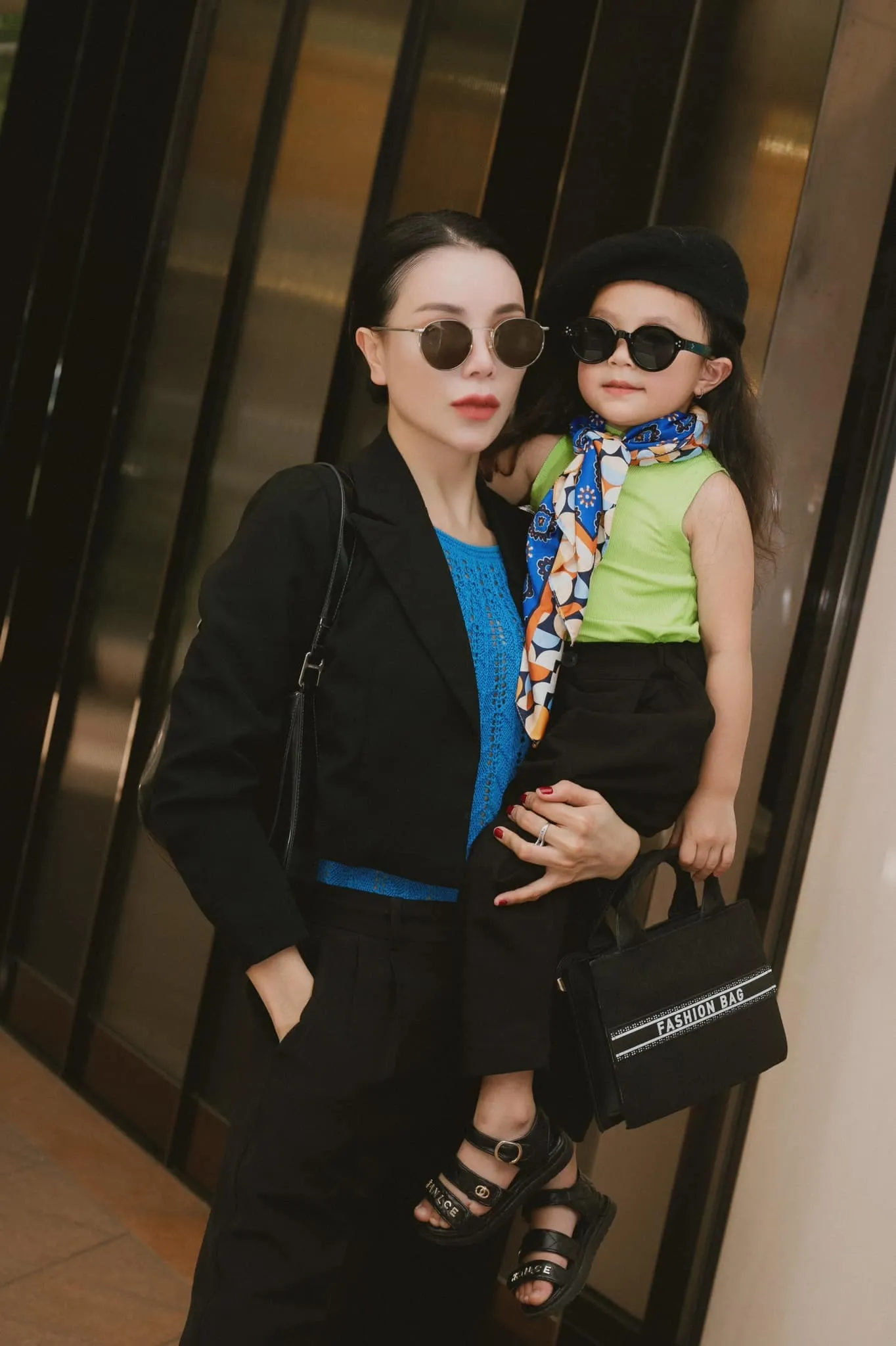 a-hau-giau-chuyen-mang-thai