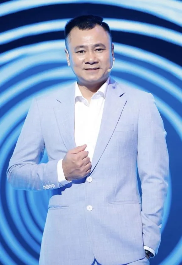 giong-hat-cua-nsnd-tu-long-3