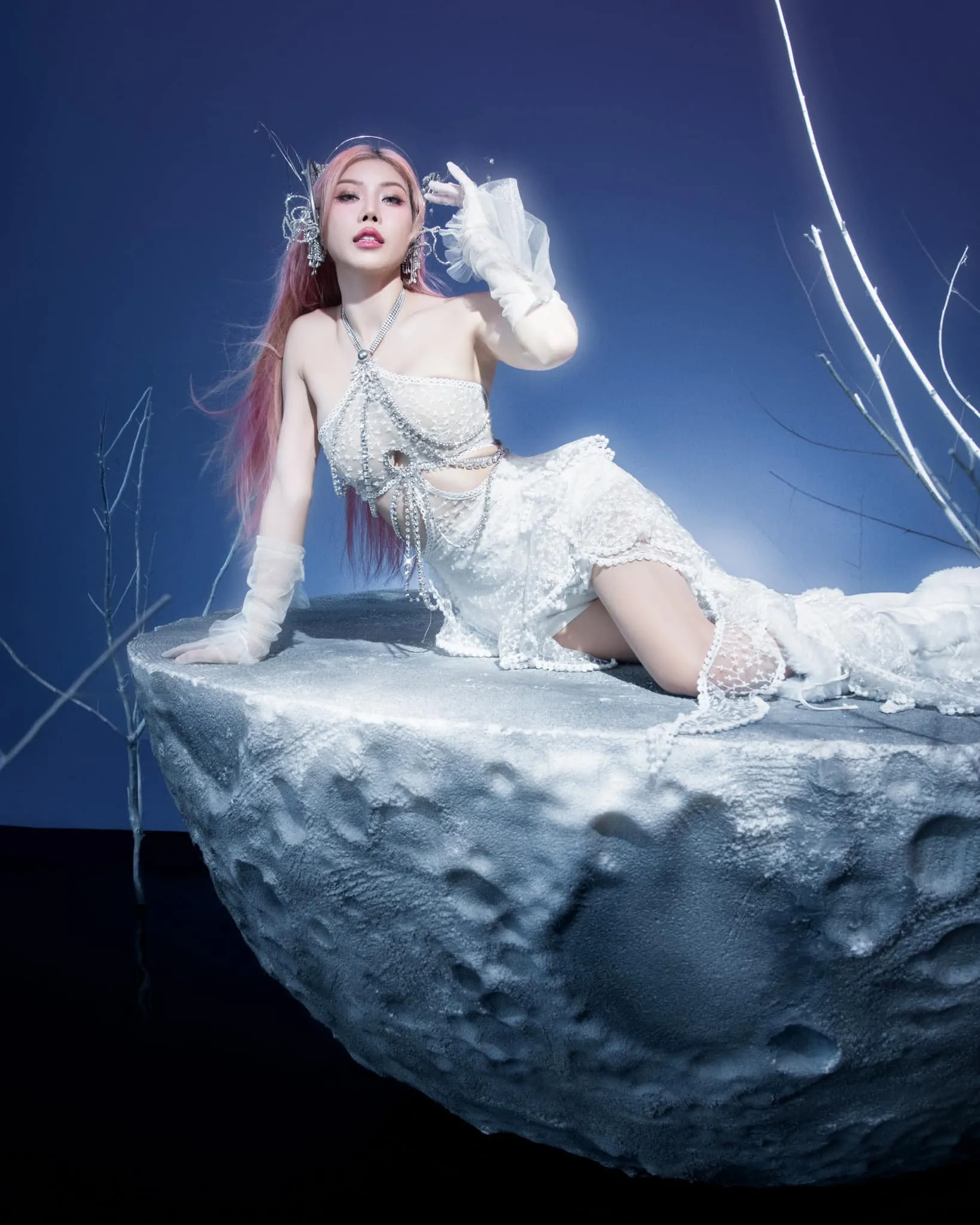 trang-phap-lo-tay-vao-group-fc-2