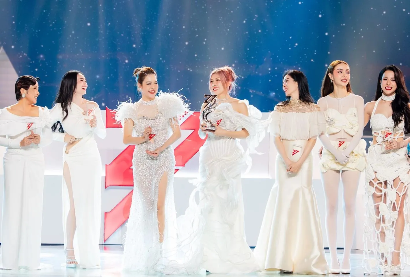 anh-trai-17-suat-debut