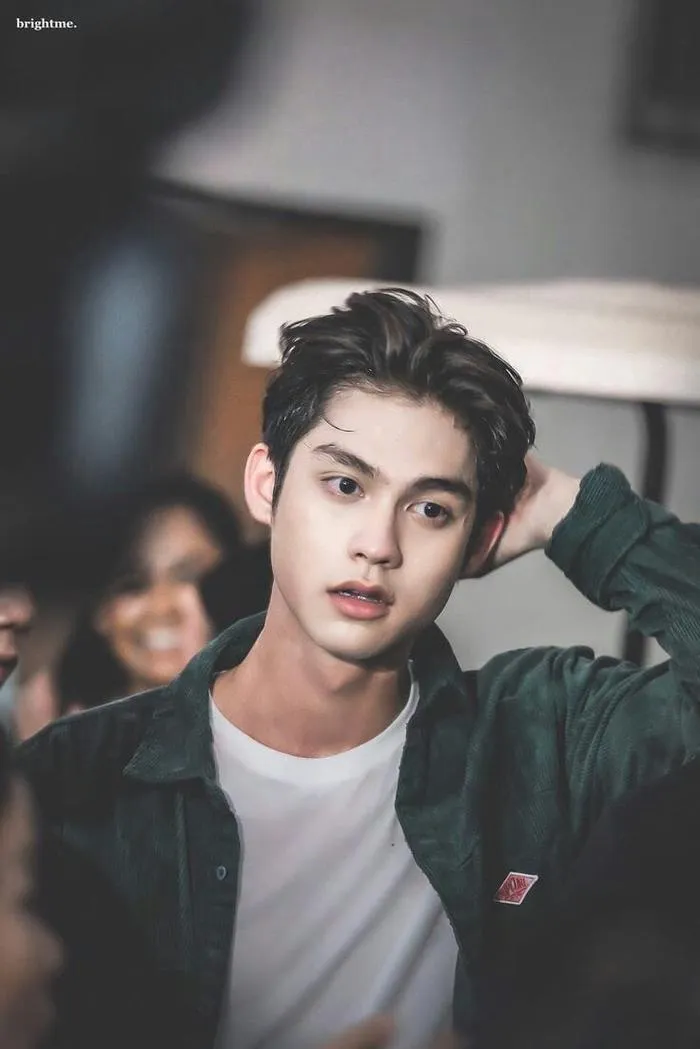 nu-chinh-lat-mat-3-4