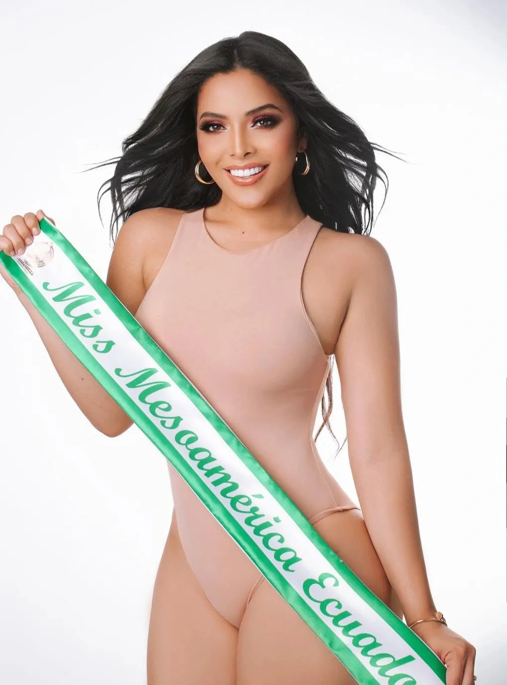 thi-sinh-hoa-hau-ra-di