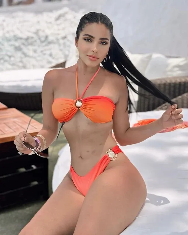 thi-sinh-hoa-hau-ra-di-2