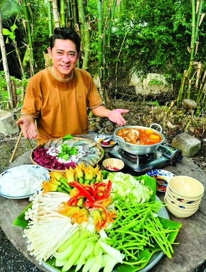 huynh-anh-tuan-nau-an-2