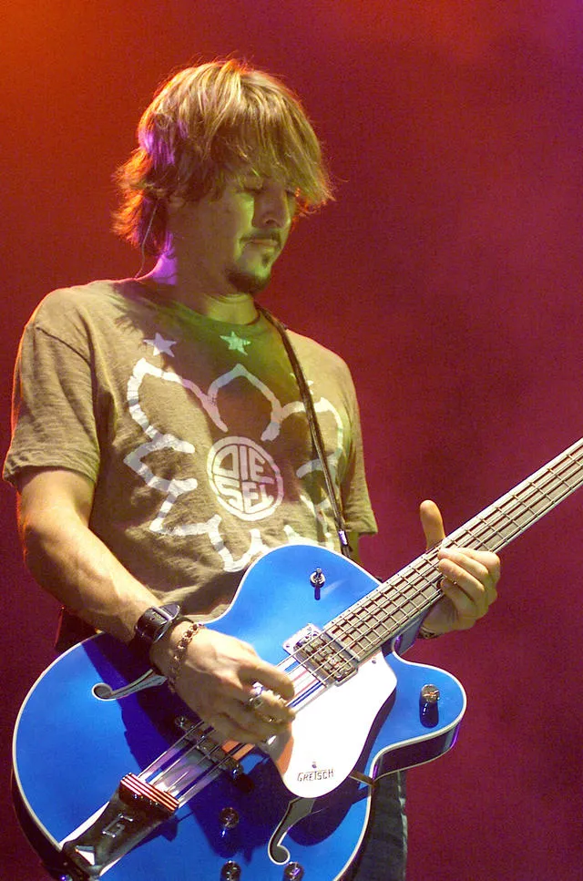 nam-ca-si-qua-doi-5-ngay-1