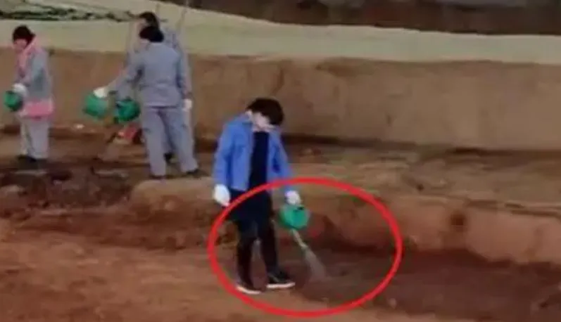 tuoi-nuoc-tan-thuy-hoang