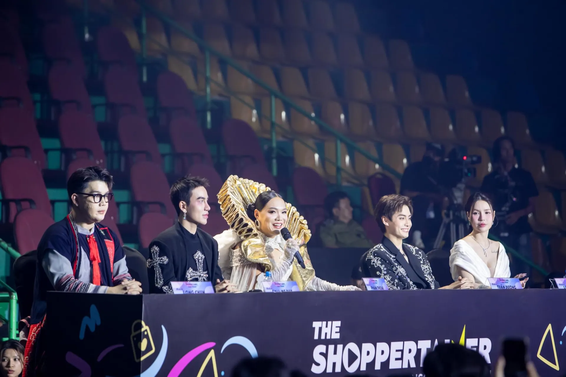 DA59AAC8-C040-44D2-9BE7-8DA5F214D1DB