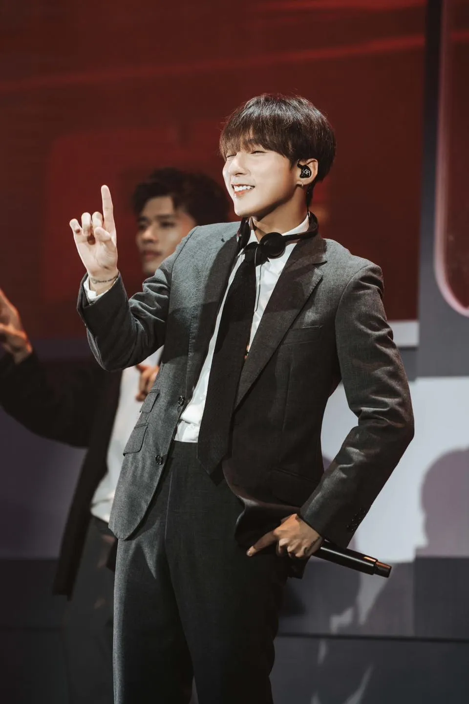 son-tung-len-tieng-bao-yagi-1