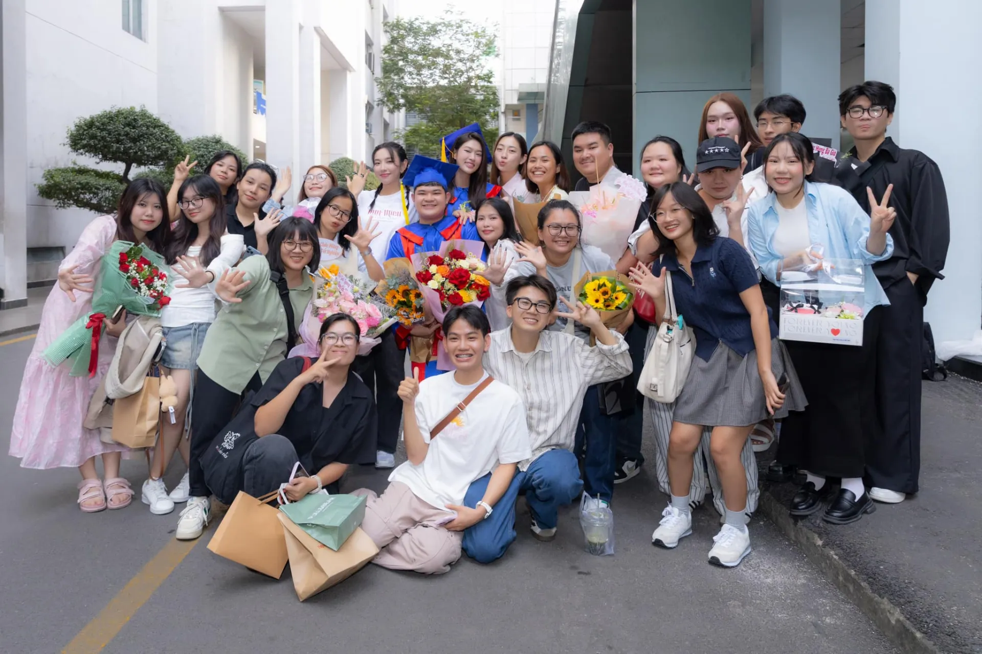 thien-an-tot-nghiep-2