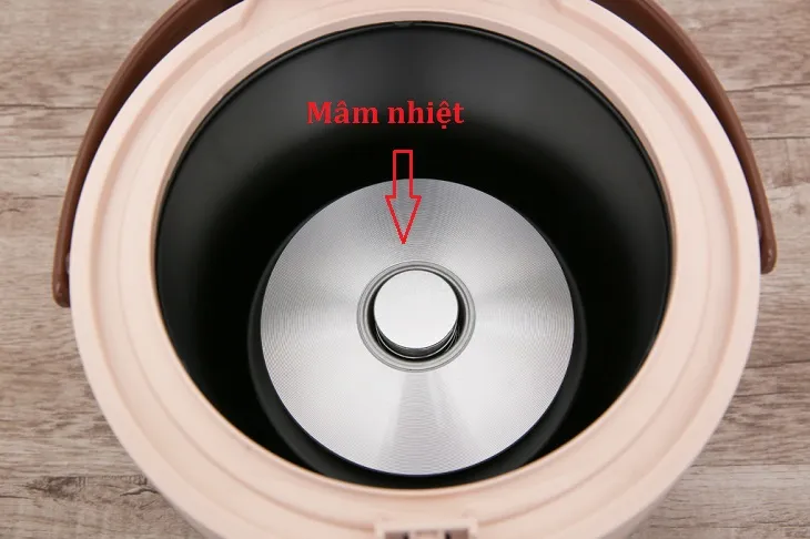 ve-sinh-noi-com-dien-2