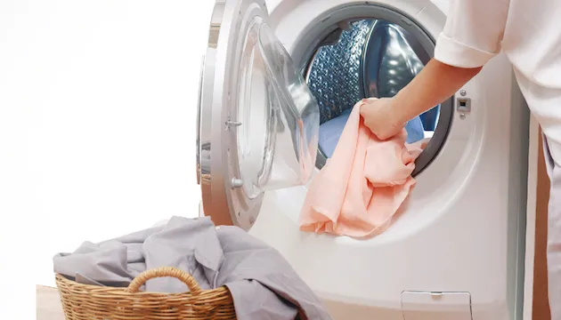 meo-giup-quan-ao-nhanh-kho-1