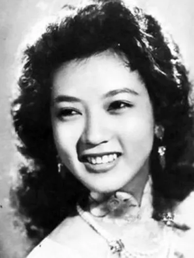 co-nu-NSUT-cai-luong-duy-nhat-duoc-dat-ten-cho-1-con-duong-tai-TPHCM-vu-am-sat-dau-long