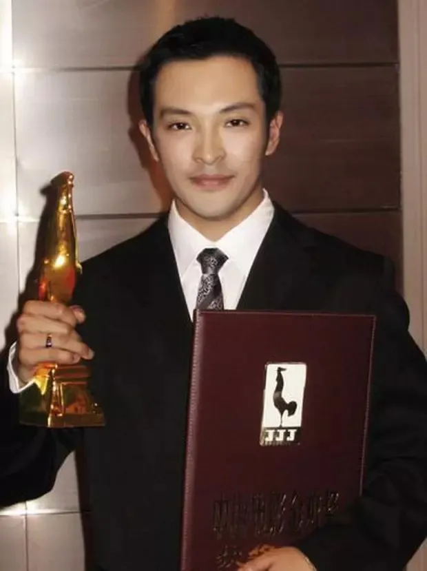 nam-dien-vien-ngheo-nhat-showbiz-co-hoi-thang-tien-rong-rai-nhung-khong-thich-kiem-nhieu-tien 