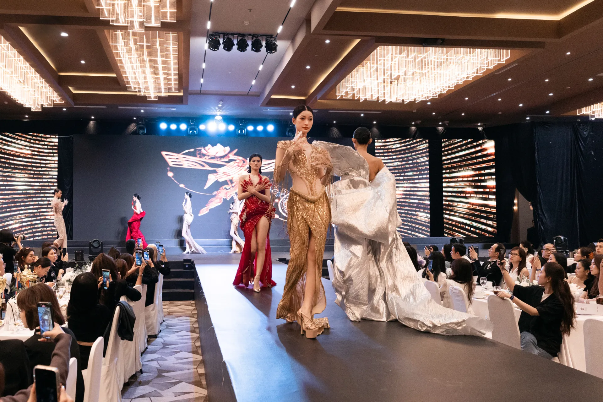 Nail fashion show (4)