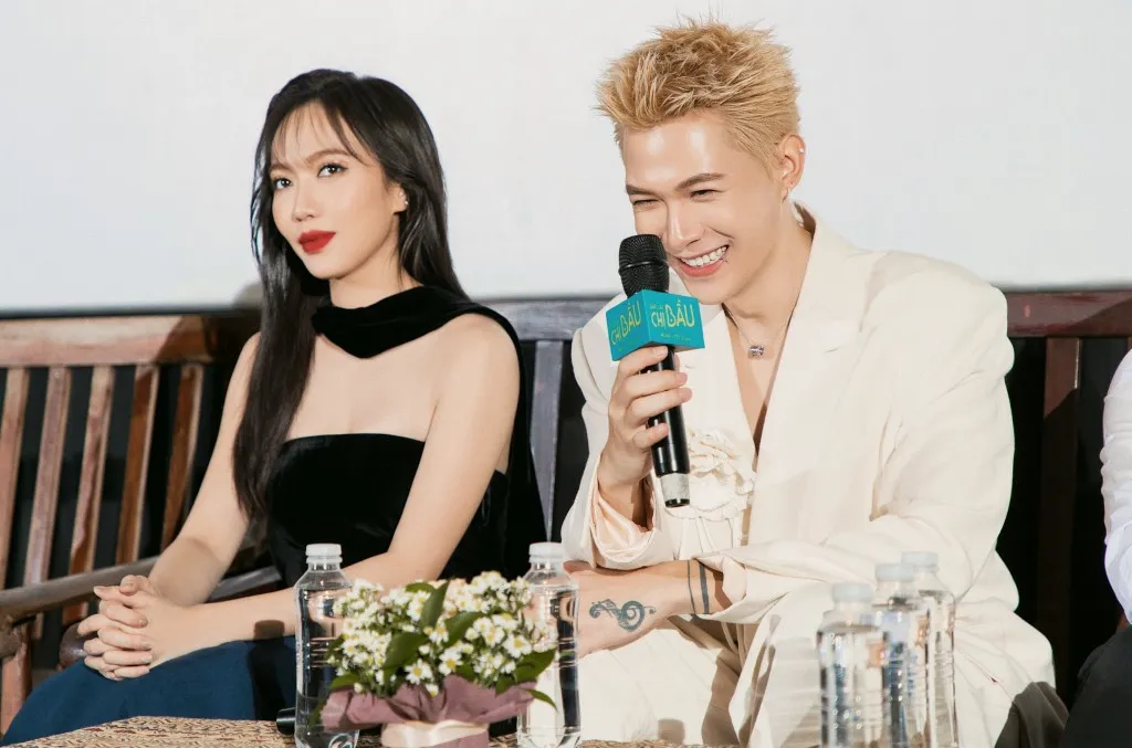 z5076803394468_60e409310c9d21b058dc687169f53a3c