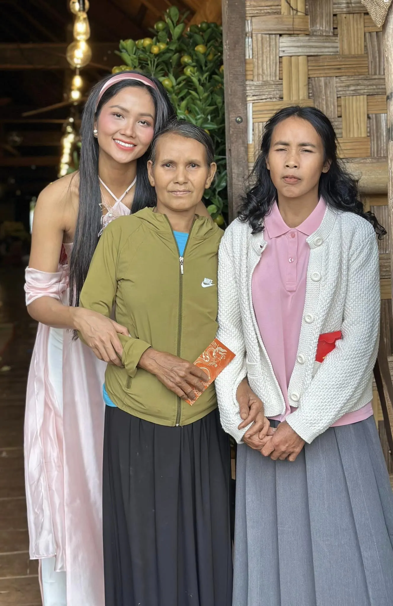 426900057_995650925260613_3708134918528345386_n