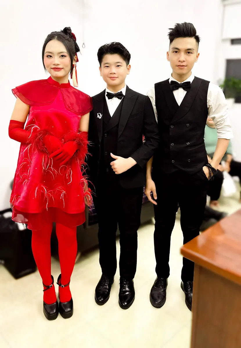 ao-thuat-gia-nhi-bao-long