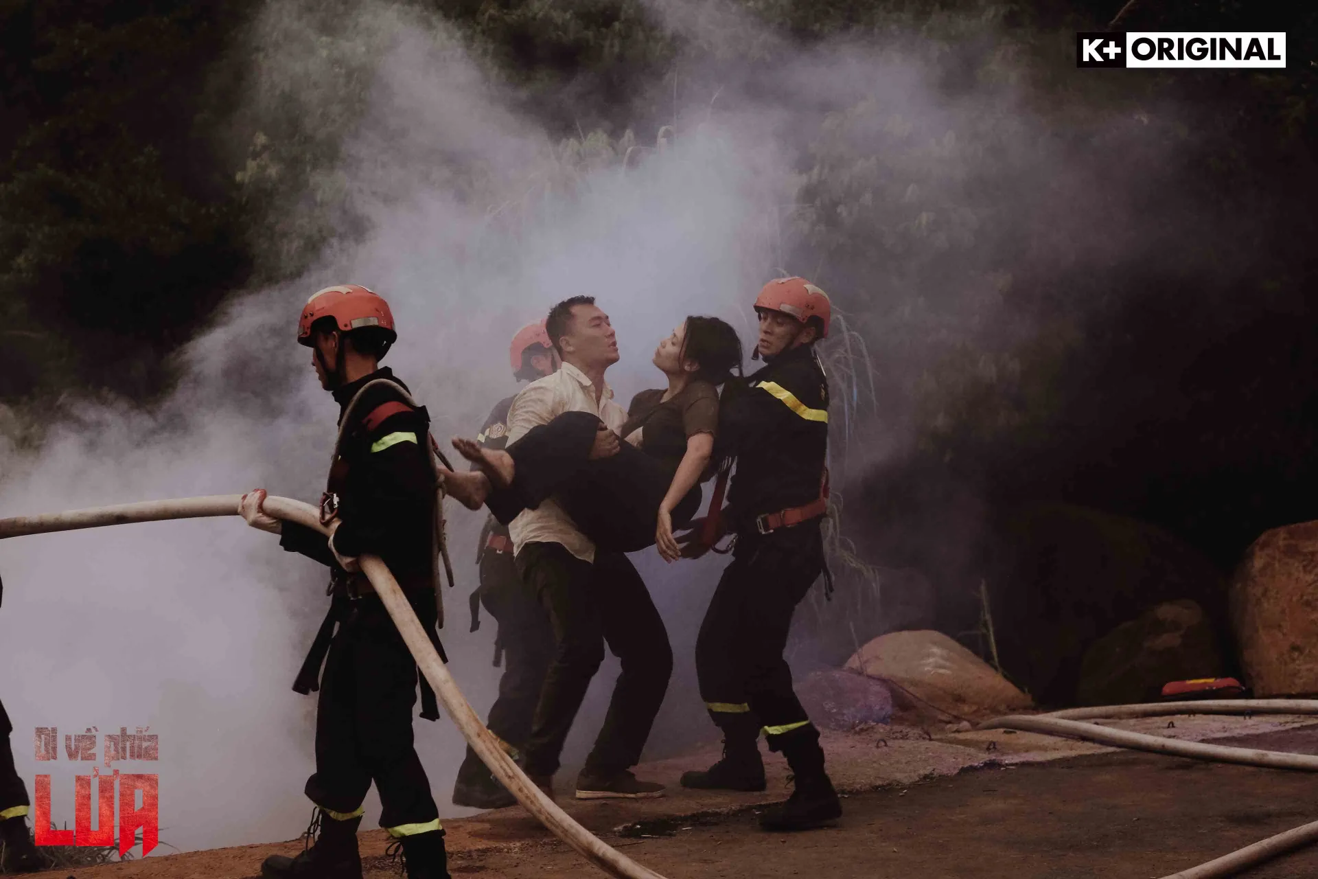 xuan-phuc-gay-xuc-dong-voi-vai-linh-cuu-hoa-trong-di-ve-phia-lua (1)