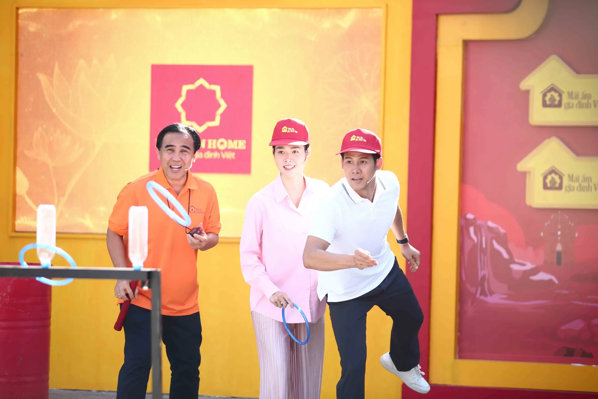 dien-vien-thanh-thuc-va-diep-bao-ngoc-gop-suc-mang-ve-giai-thuong-100-trieu-cho-tre-em-mo-coi (3)
