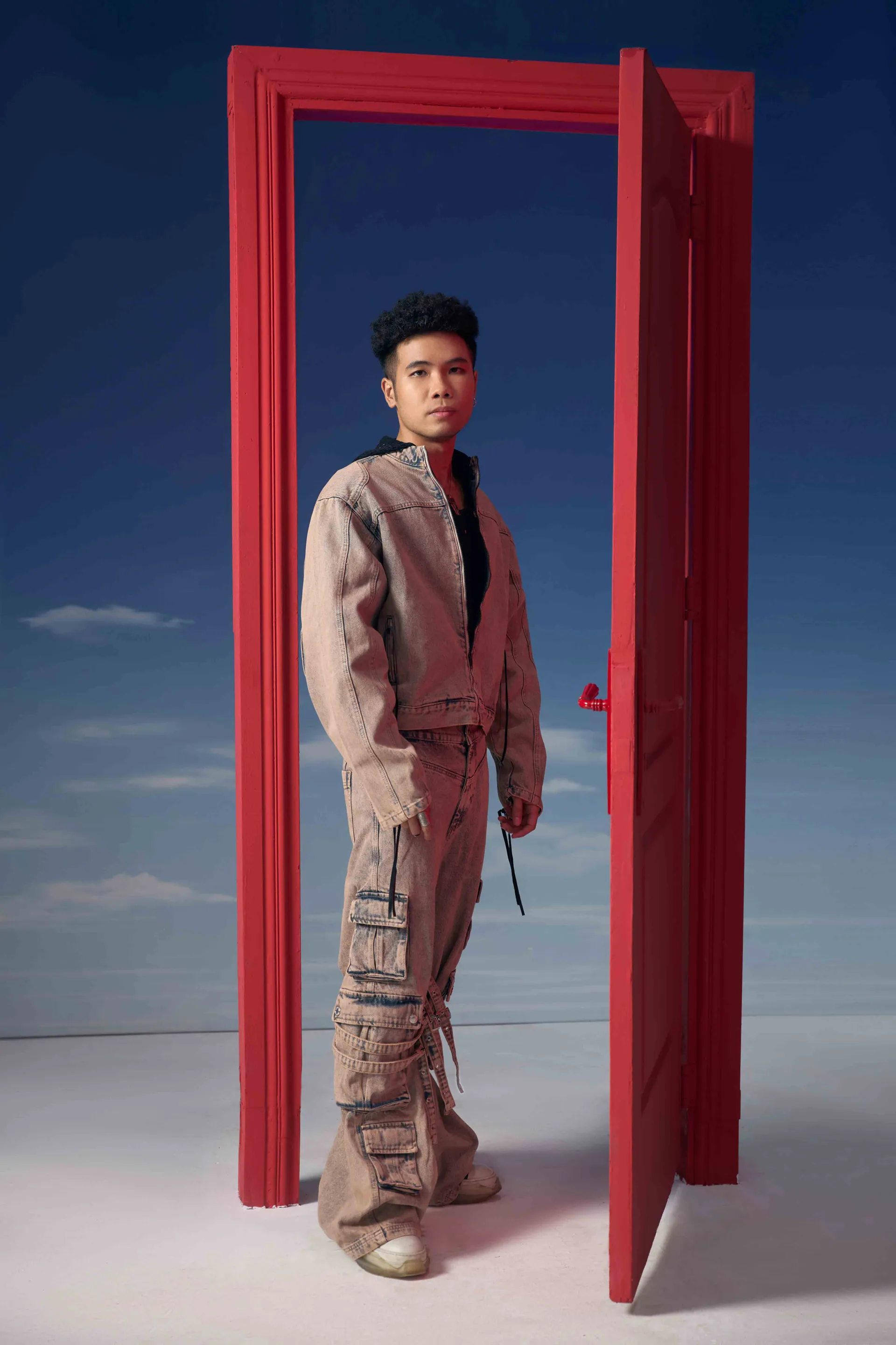 phuc-du-ra-mat-hai-ca-khuc-cung-luc-moi-me-nghi-hiu-con-nang-moi-tinh-iu (4)