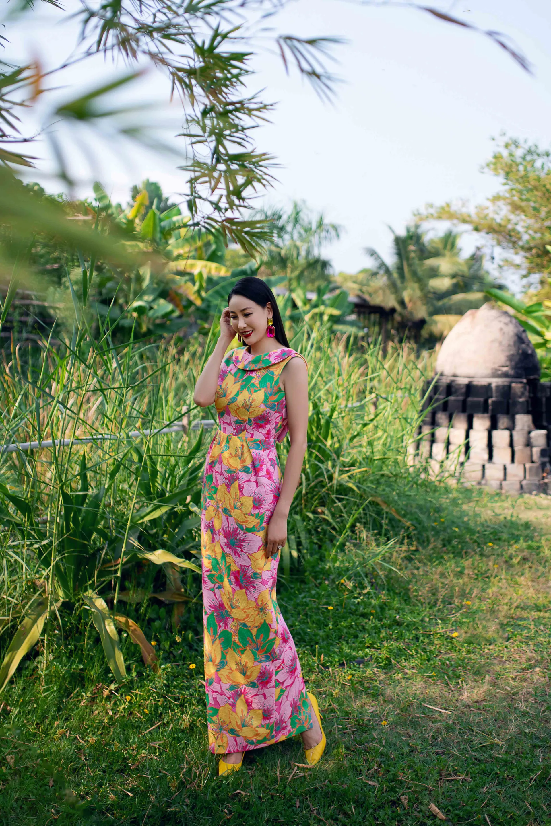 hoa-hau-ha-kieu-anh-khoe-sac-trong-5-thiet-ke-cung-hoa-tiet-xuan-he (19)