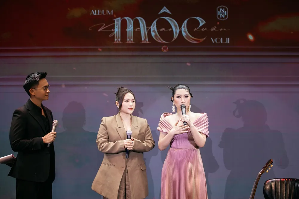 nhu-quynh-quang-le-phuong-thanh-mung-nguyen-hong-nhung-ra-album-moc-vol (21)