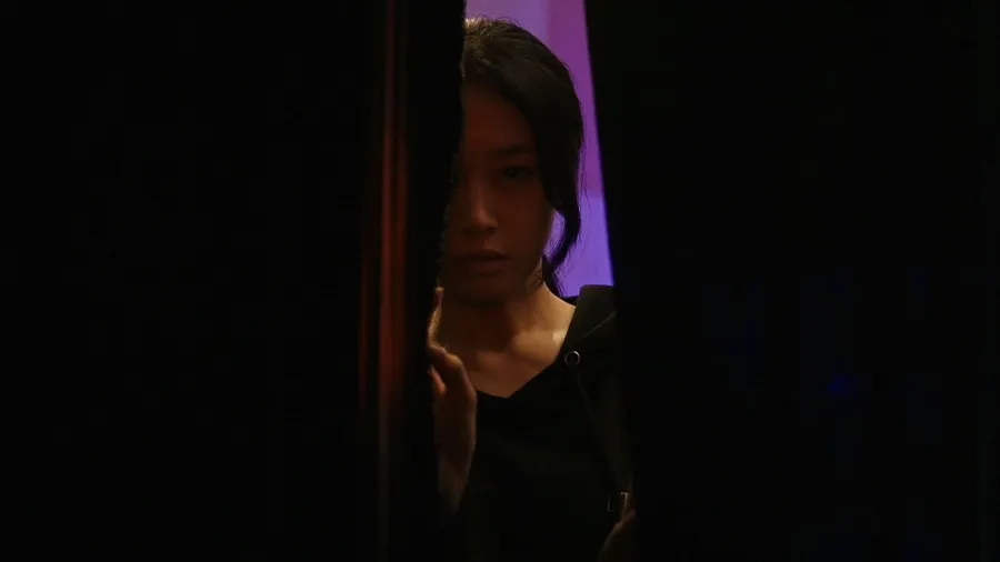 ji-yeon-t-ara-vuong-scandal-pha-tan-su-nghiep,-chat-vat-comeback-trong-hao-quang-dam-mau (2)