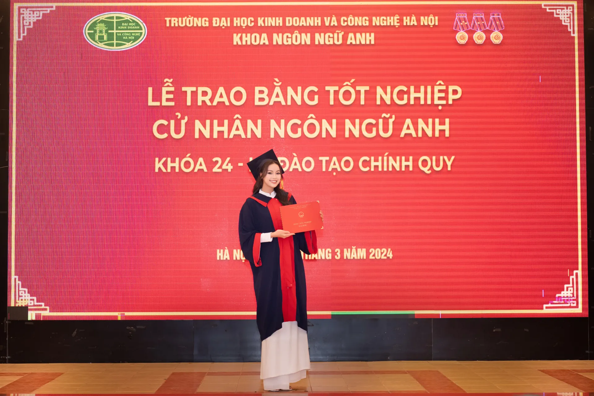 ĐÀO THỊ HIỀN TỐT NGHIỆP (15)