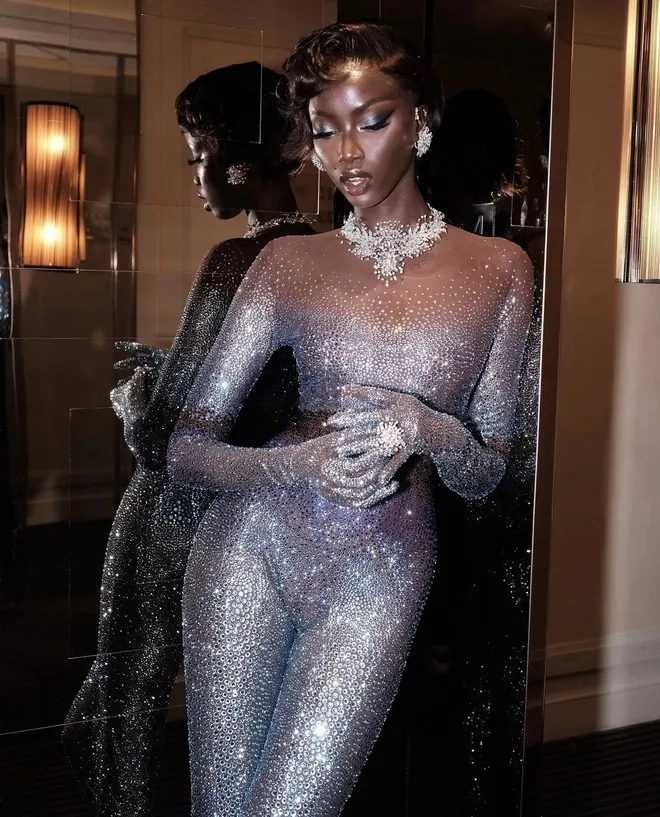 z5423005864622_2c6fb991f283c2d52fb1fbdbd4ecafb4